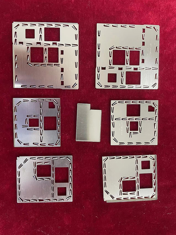 5G車(chē)載屏蔽罩